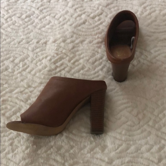 Open toed ankle booties - Picture 3 of 3